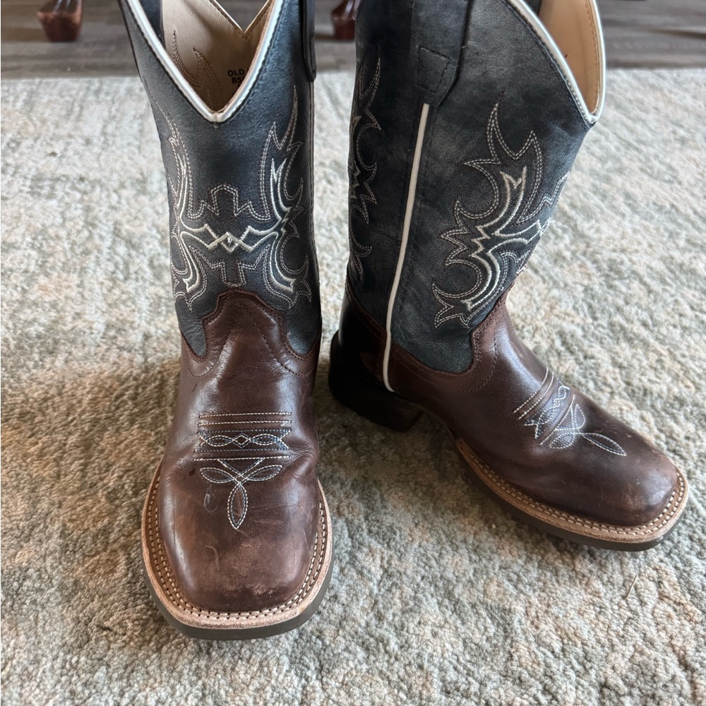 Old West Brown and Gray Cowboy Boots